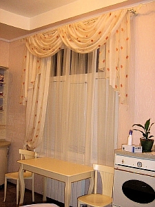 C011.jpg